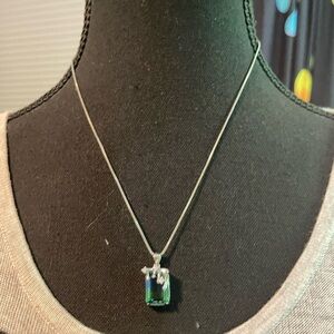 Elegant Silver and Green Gemstone Necklace